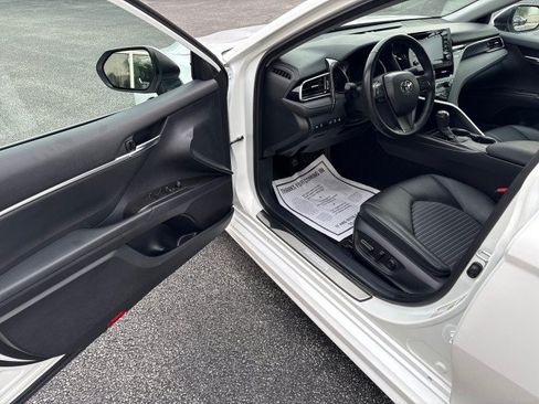 Used 2024 Toyota Camry SE FWD image 13
