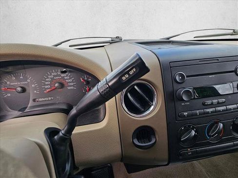 Used 2007 Ford F150 XLT image 12