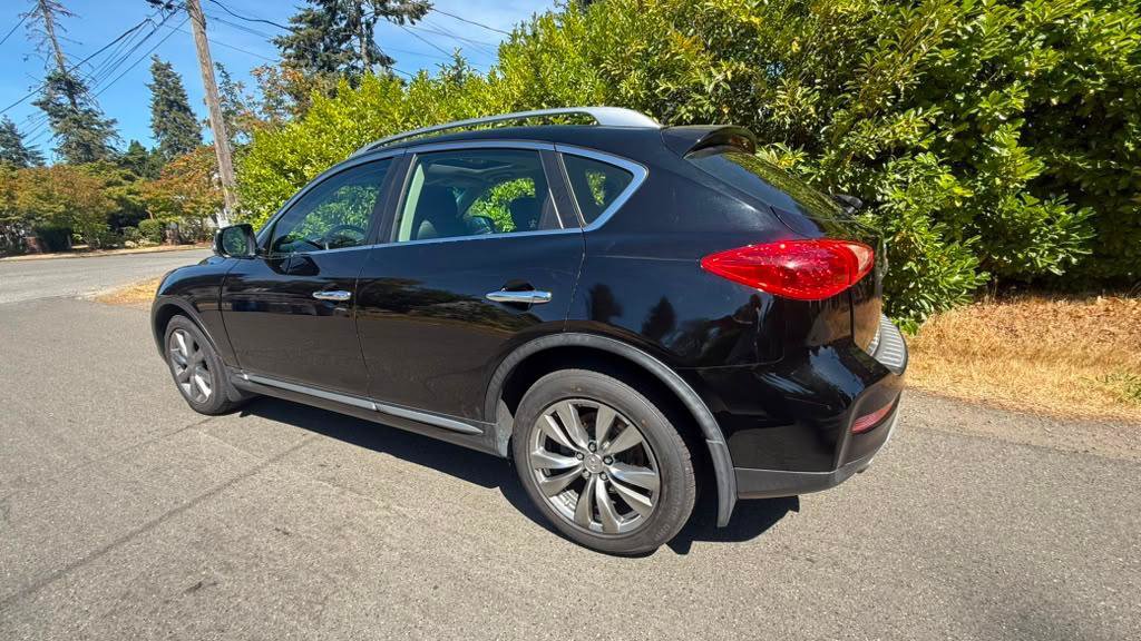 Used 2016 INFINITI QX50 AWD w/ Premium Plus Package image 20