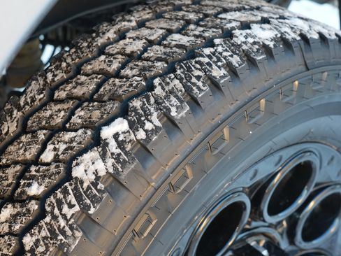 Used 2024 Ford F350 Lariat w/ Black Appearance Package image 31