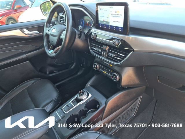 Used 2021 Ford Escape Titanium AWD/4WD image 14