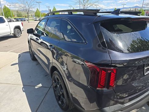 Used 2025 Kia Sorento SX Prestige AWD/4WD image 4
