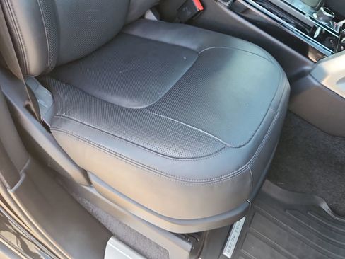 Used 2021 Land Rover Range Rover Westminster Edition image 13