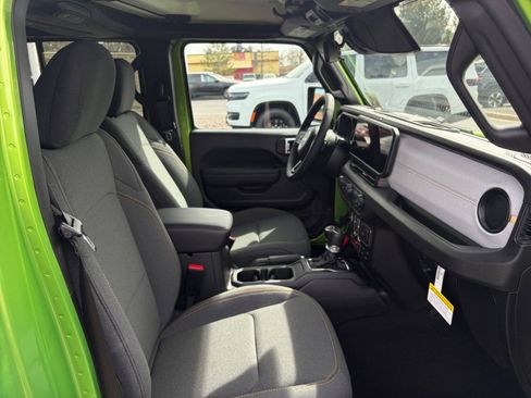 New 2026 Jeep Gladiator Willys image 25