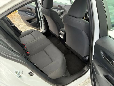 Used 2025 Toyota Corolla LE image 37