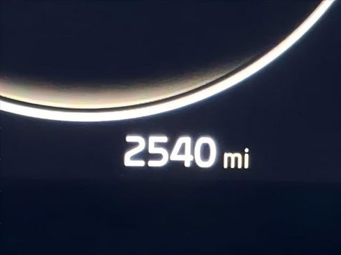 Used 2025 Kia Sportage SX image 30