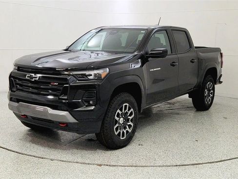 New 2026 Chevrolet Colorado Z71 w/ Technology Package AWD/4WD image 3