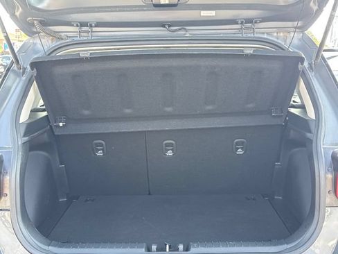 Used 2024 Hyundai Venue SEL FWD image 10