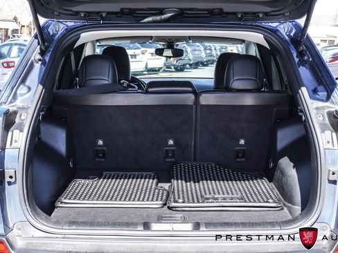 Used 2019 Jeep Cherokee Trailhawk w/ Cold Weather Group image 39