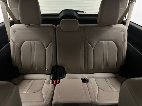 Certified 2024 Ford Expedition Max Limited AWD/4WD image 17