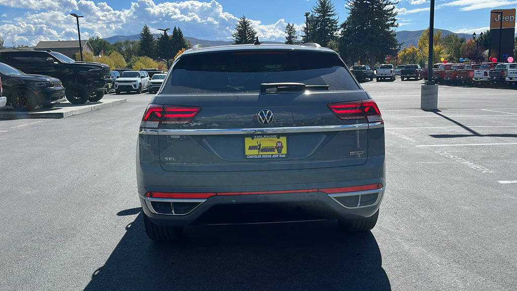 Used 2022 Volkswagen Atlas Cross Sport SEL R-Line AWD/4WD image 4