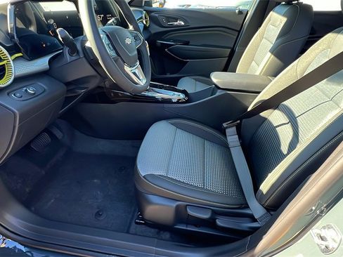 New 2026 Chevrolet Trax LT w/ Driver Confidence Package image 13