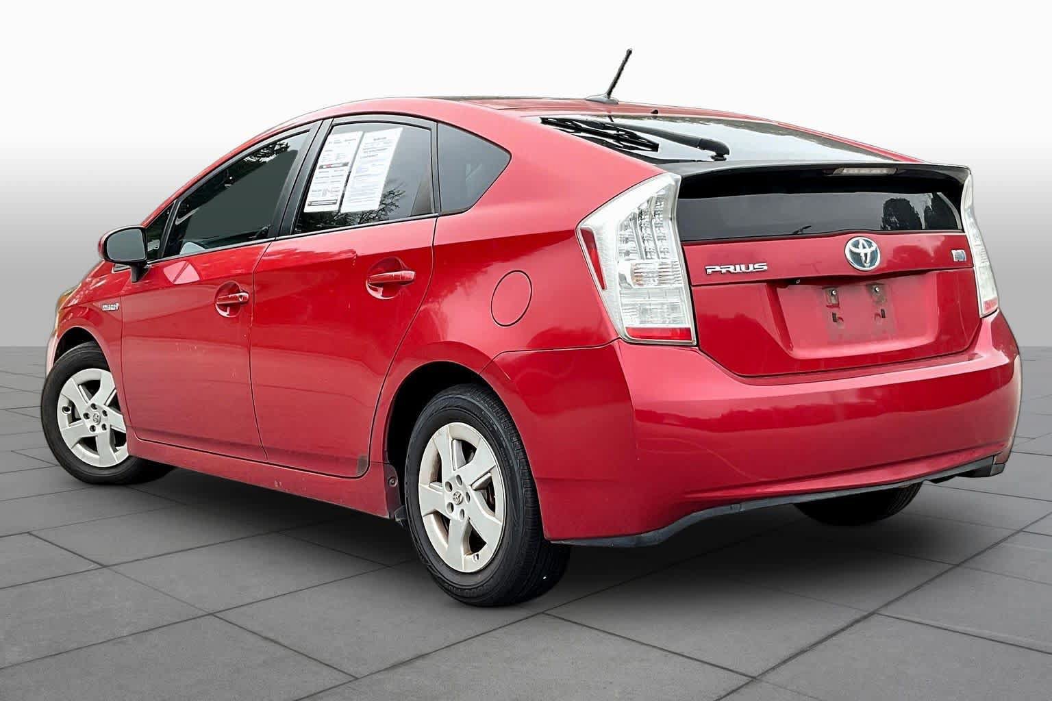 Used 2010 Toyota Prius Three w/ Solar Roof Pkg FWD image 11