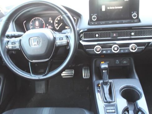 Used 2022 Honda Civic Sport image 4