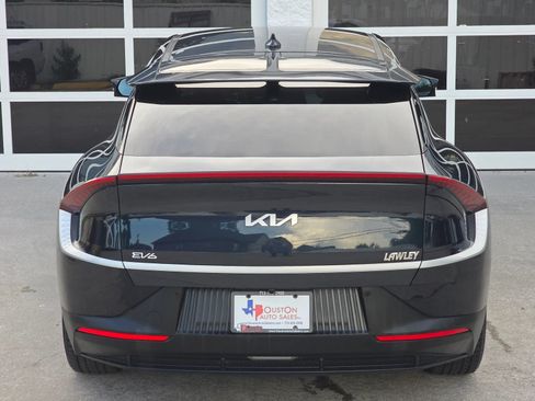 Used 2022 Kia EV6 Light RWD image 6