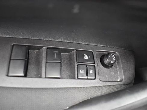 Used 2025 Toyota Corolla LE image 20