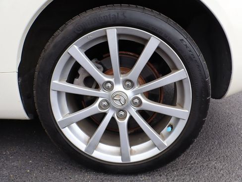 Used 2006 MAZDA MX-5 Miata Sport RWD image 35