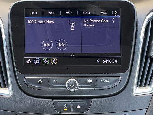Used 2020 Chevrolet Malibu LT FWD image 14