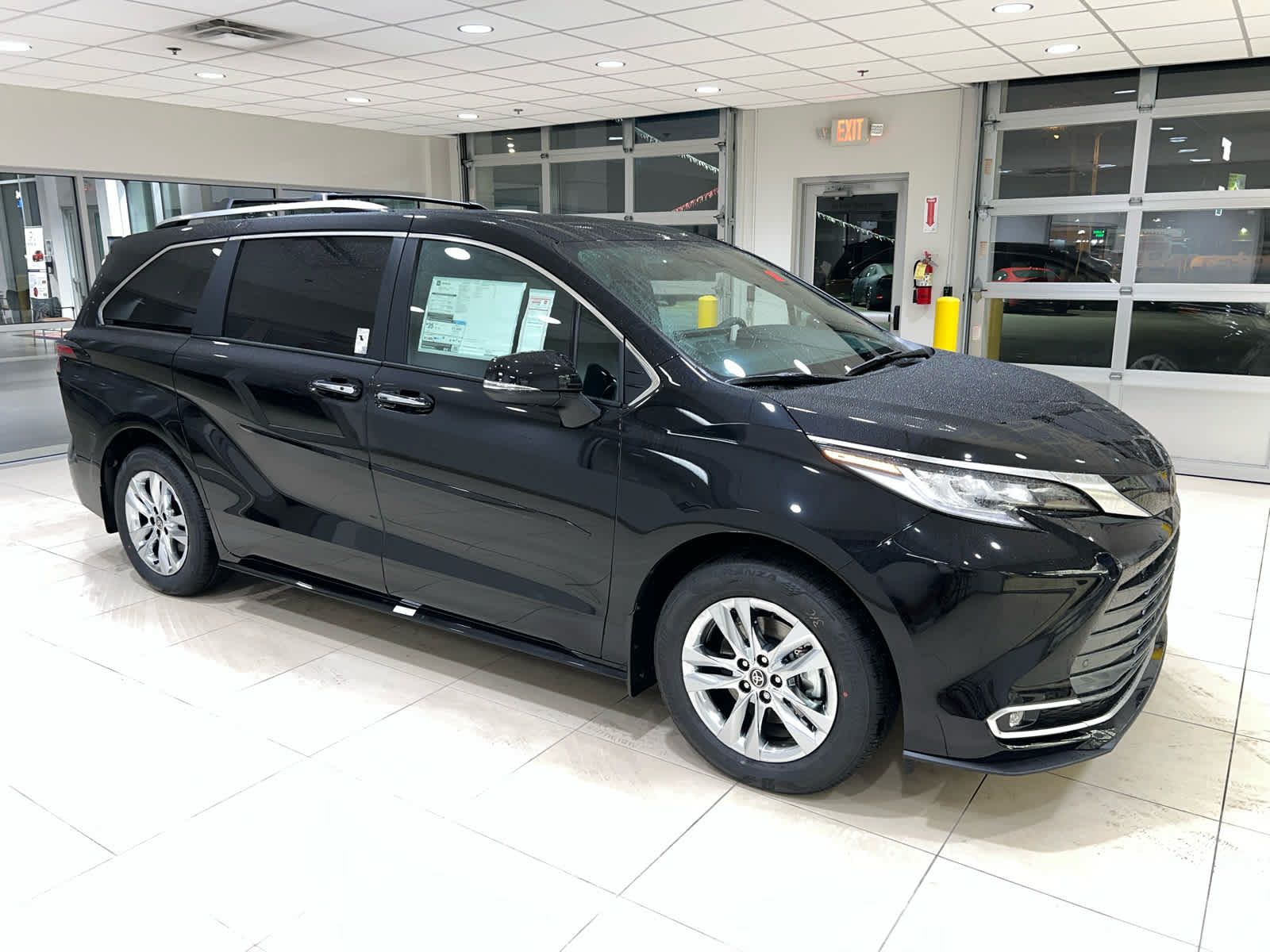 New 2026 Toyota Sienna Limited AWD/4WD image 1
