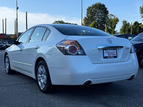 Used 2010 Nissan Altima 2.5 S FWD image 4