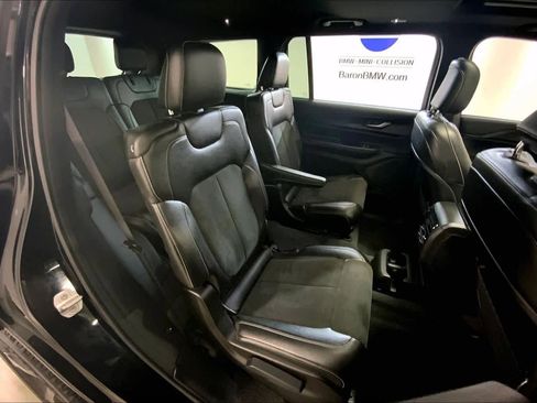 Used 2023 Jeep Grand Cherokee L Laredo image 19