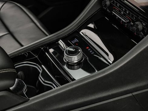 Used 2023 Jeep Grand Cherokee L Limited w/ Luxury Tech Group II image 32