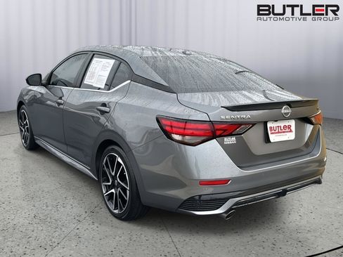 Used 2024 Nissan Sentra SR w/ SR Premium Package image 3