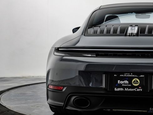 Used 2025 Porsche 911 Carrera T RWD image 14