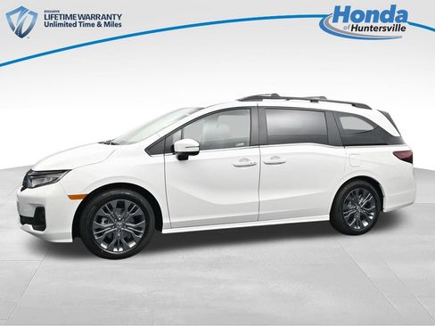 New 2026 Honda Odyssey Touring image 5