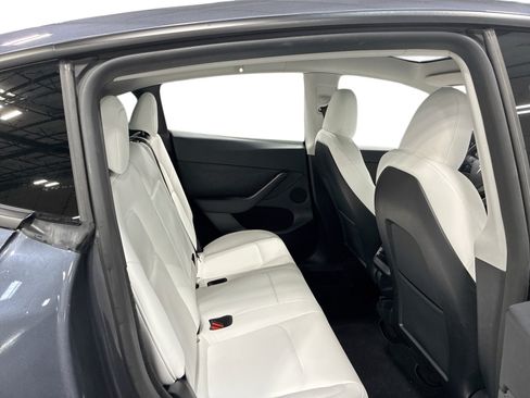 Certified 2023 Tesla Model Y Performance AWD/4WD image 11