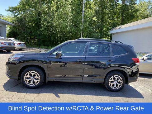 Certified 2023 Subaru Forester Premium AWD/4WD image 2