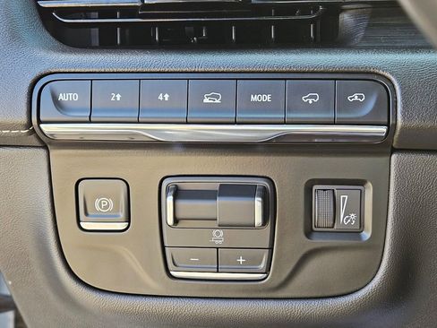 Used 2021 Cadillac Escalade Sport w/ Driver Assist Tech Package AWD/4WD image 23
