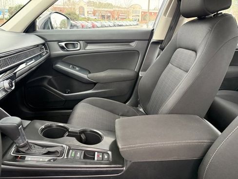 Used 2025 Honda Civic LX image 27