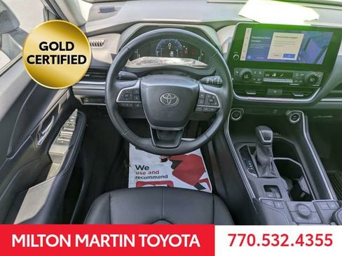 Certified 2024 Toyota Grand Highlander AWD image 15