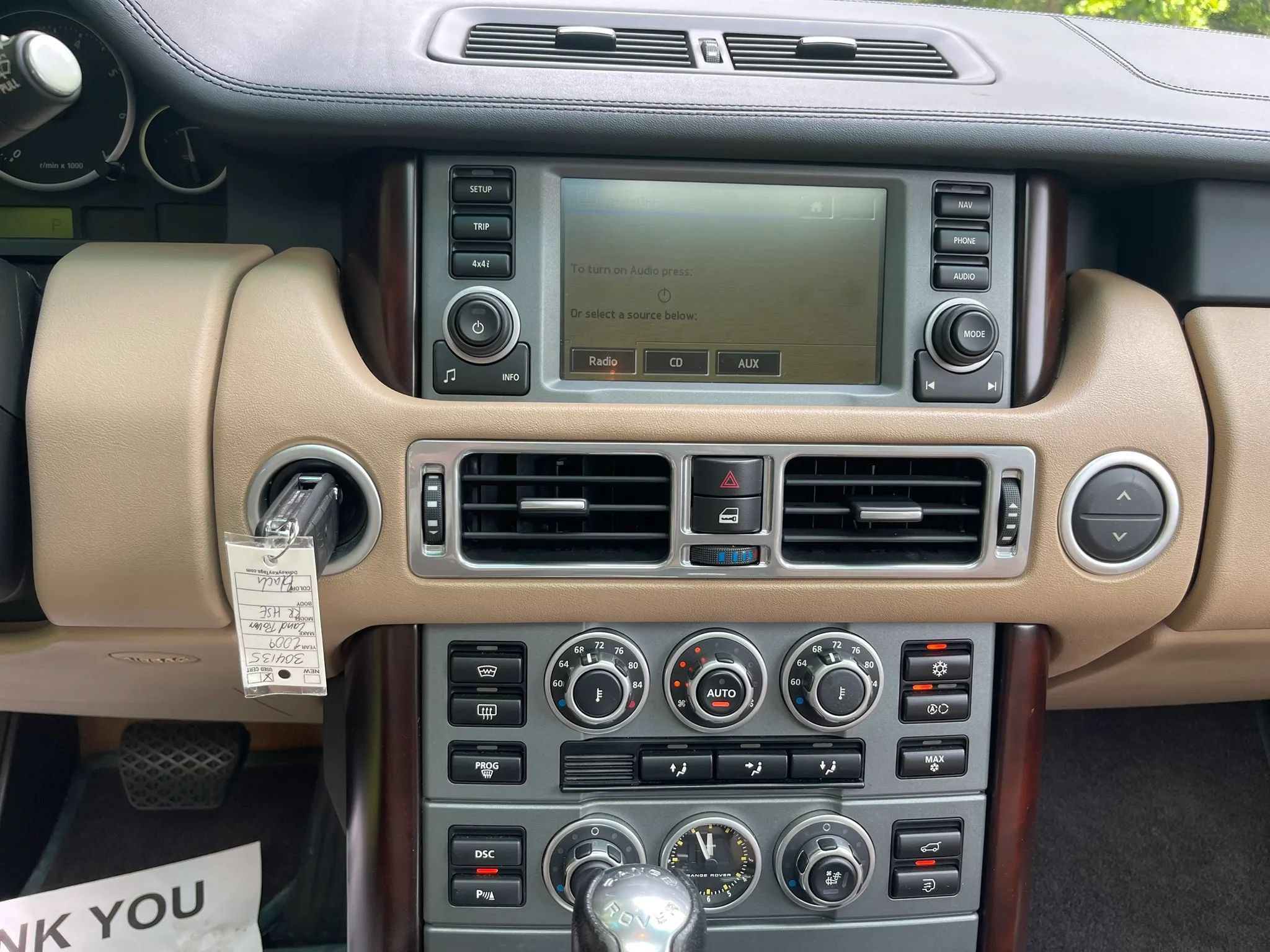 Used 2009 Land Rover Range Rover HSE AWD/4WD image 18