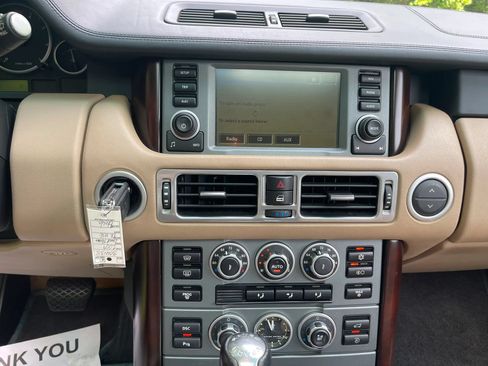 Used 2009 Land Rover Range Rover HSE AWD/4WD image 18