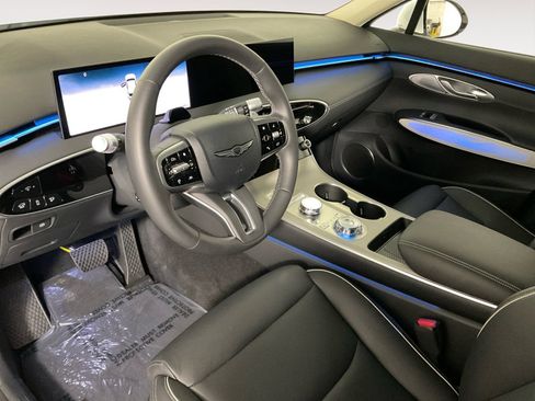 Used 2026 Genesis GV70 2.5T Advanced image 10
