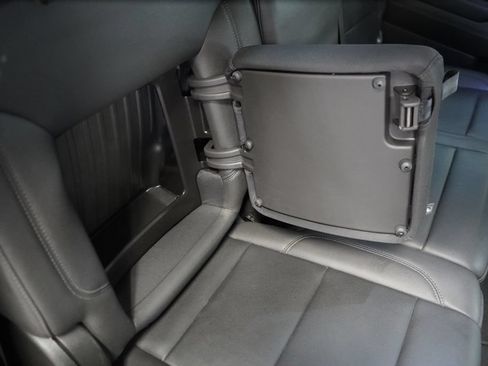 Used 2024 GMC Sierra 1500 SLT RWD image 31