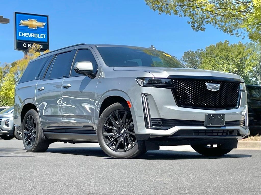 Used 2023 Cadillac Escalade Sport Platinum w/ LPO, ONYX Package AWD/4WD image 2