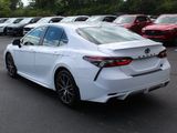 Used 2022 Toyota Camry SE image 6