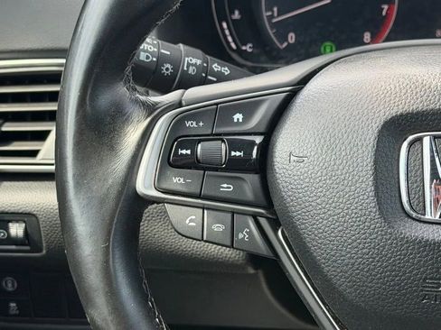 Used 2018 Honda Accord Sport image 16