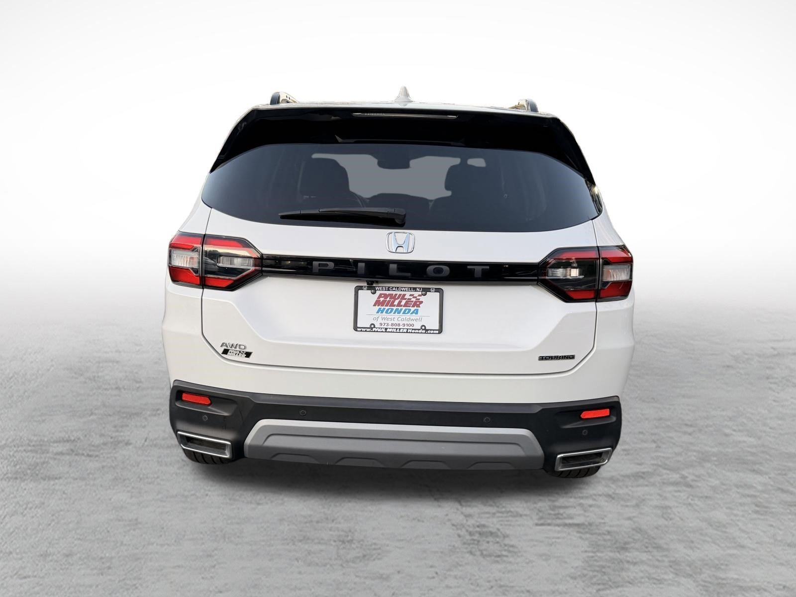Used 2023 Honda Pilot Touring image 5