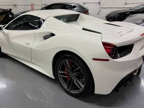 Used 2019 Ferrari 488 Spider RWD image 26