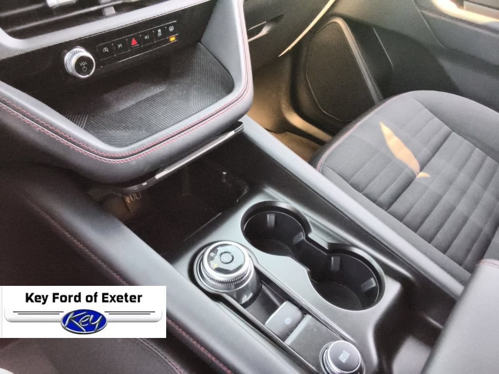 Used 2025 Ford Explorer ST-Line AWD/4WD image 29