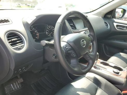 Used 2020 Nissan Pathfinder Platinum AWD/4WD image 21
