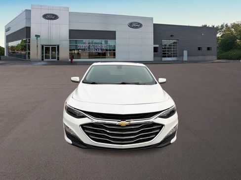 Used 2020 Chevrolet Malibu LT FWD image 3