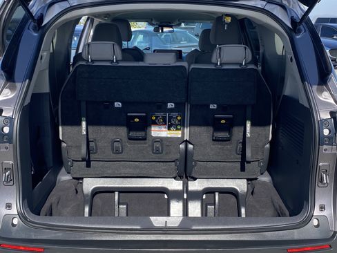 Certified 2024 Toyota Sienna LE image 22