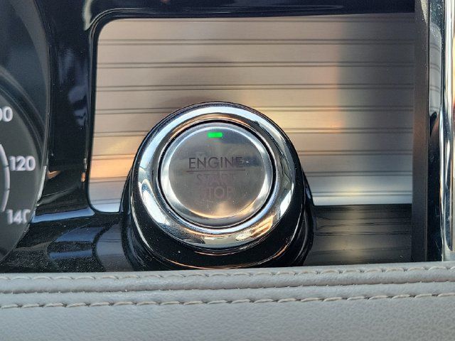 Used 2022 Lincoln Corsair FWD image 16