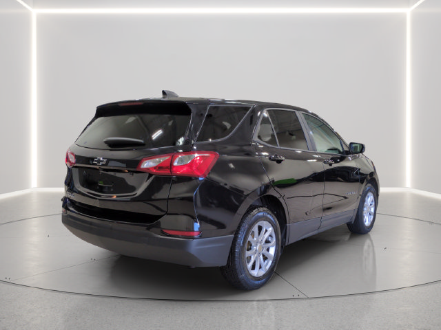 Used 2020 Chevrolet Equinox LS w/ LS Convenience Package FWD image 5