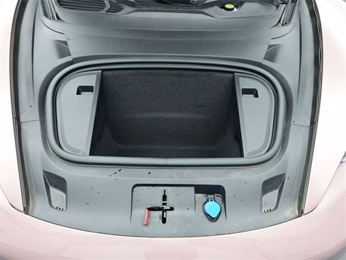 Used 2023 Porsche Taycan GTS w/ Premium Package (P6U) image 21